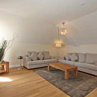 Bild vergr&ouml;&szlig;ern: Wohnung 4 Wohnzimmer