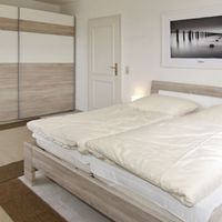 Bild vergr&ouml;&szlig;ern: Ferienvilla Schlafzimmer gro&szlig;