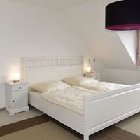 Bild vergr&ouml;&szlig;ern: Ferienvilla Schlafzimmer kleiner